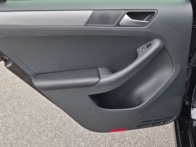 2015 Volkswagen Jetta 2.0L TDI SE w/Connectivity