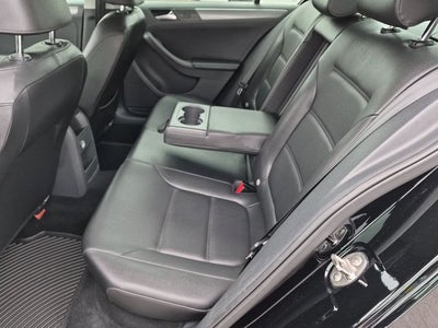 2015 Volkswagen Jetta 2.0L TDI SE w/Connectivity