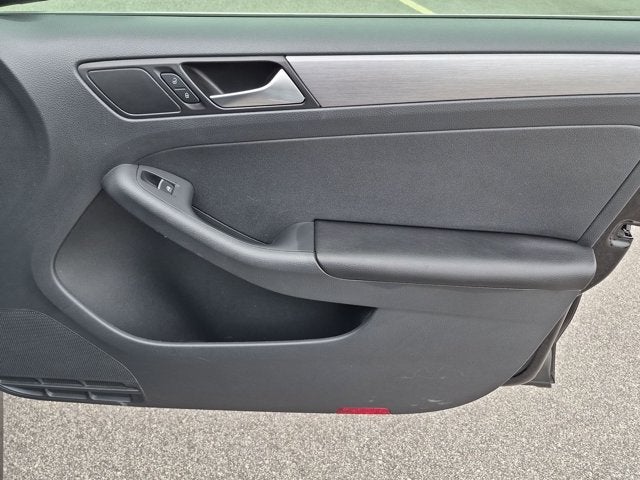 2015 Volkswagen Jetta 2.0L TDI SE w/Connectivity
