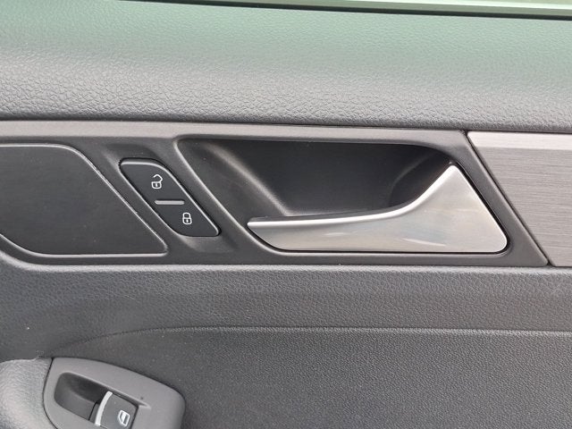 2015 Volkswagen Jetta 2.0L TDI SE w/Connectivity