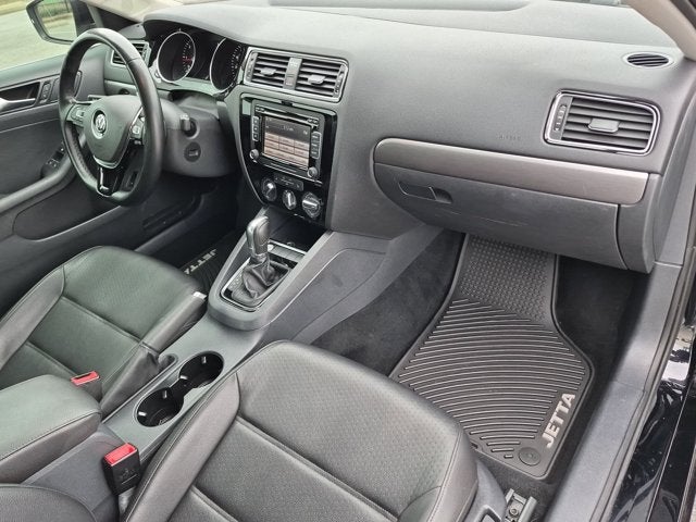2015 Volkswagen Jetta 2.0L TDI SE w/Connectivity