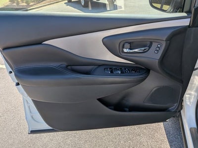2022 Nissan Murano SL