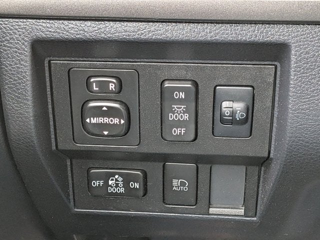 2019 Toyota Tundra 2WD SR5