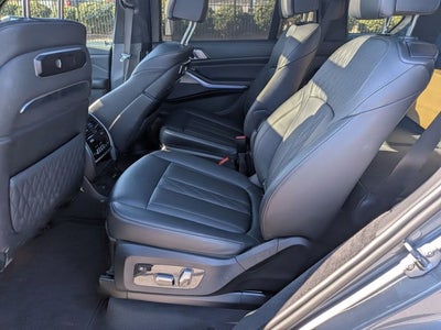 2023 BMW X7 xDrive40i