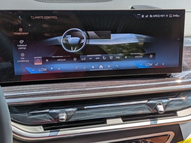 2027 BMW X7 xDrive40i