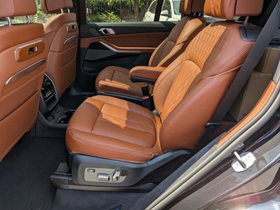 2027 BMW X7 xDrive40i