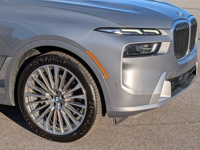 2025 BMW X7 xDrive40i