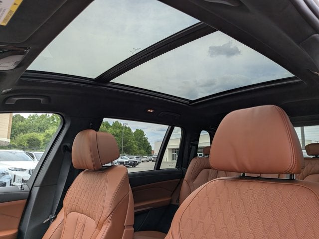 2027 BMW X7 xDrive40i