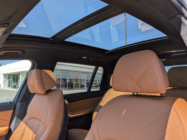 2027 BMW X7 xDrive40i
