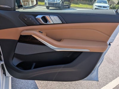 2027 BMW X7 xDrive40i