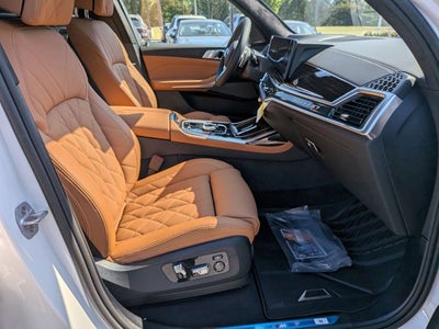2027 BMW X7 xDrive40i