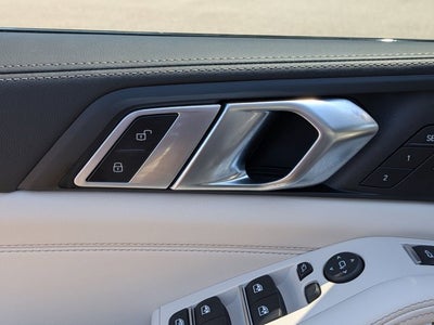 2026 BMW X7 M60i