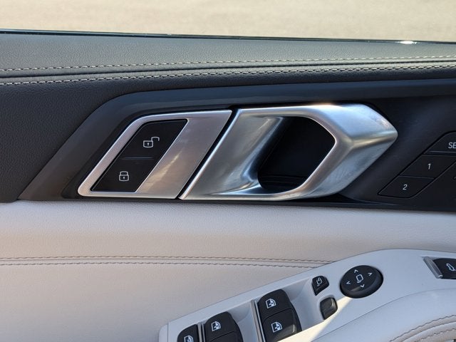 2026 BMW X7 M60i