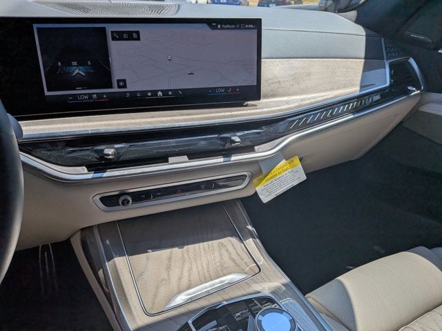 2026 BMW X7 M60i