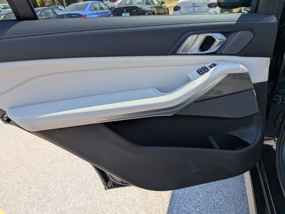 2026 BMW X7 M60i