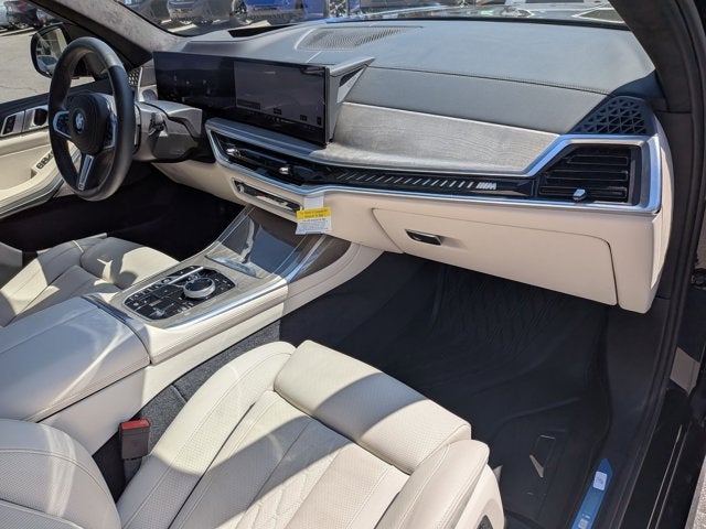2026 BMW X7 M60i