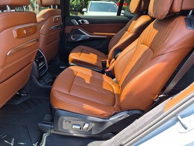 2026 BMW X7 M60i