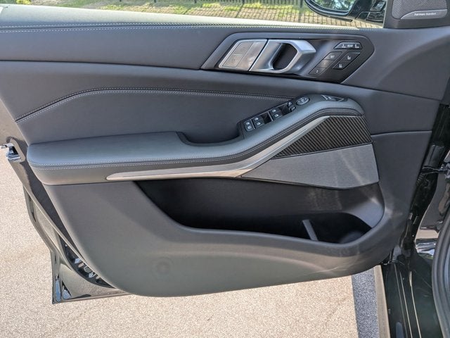 2027 BMW X7 M60i