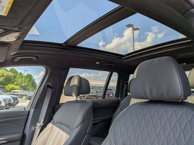 2027 BMW X7 M60i