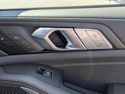 2027 BMW X7 M60i
