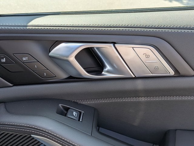 2027 BMW X7 M60i
