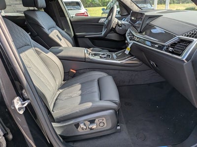 2027 BMW X7 M60i