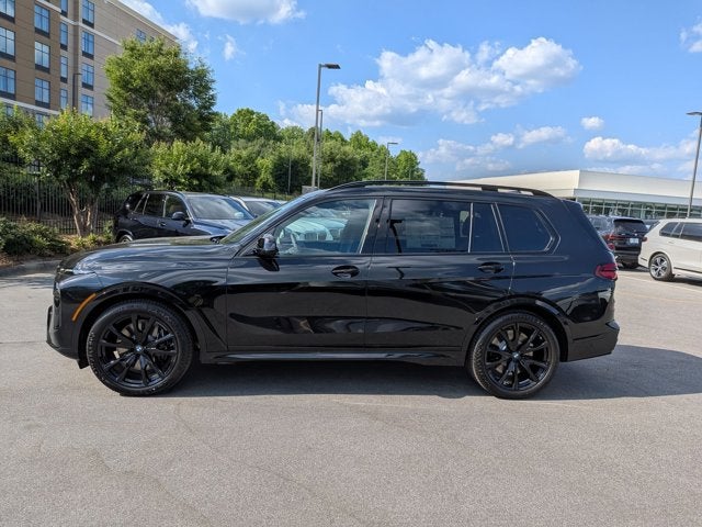 2027 BMW X7 M60i