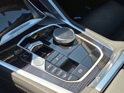 2027 BMW X6 xDrive40i