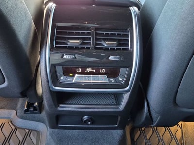 2027 BMW X6 xDrive40i