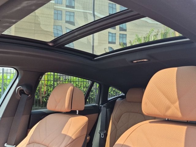 2027 BMW X6 xDrive40i