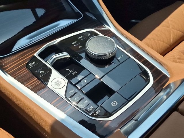 2027 BMW X6 xDrive40i