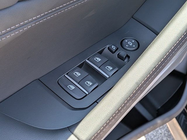2027 BMW X6 xDrive40i