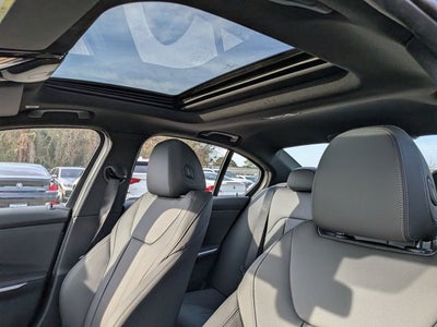 2026 BMW 3 Series 330i