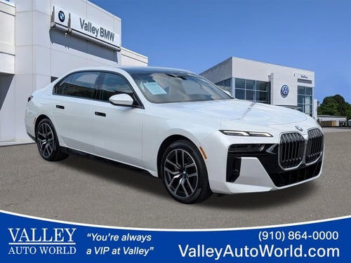 2023 BMW 7 Series 740i