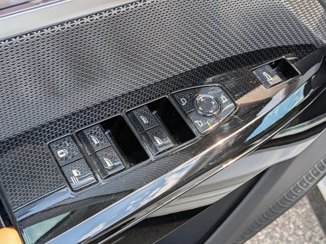 2023 BMW 7 Series 740i