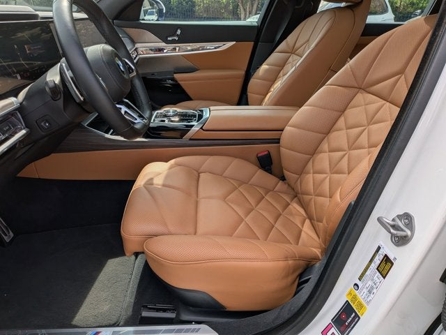 2023 BMW 7 Series 740i