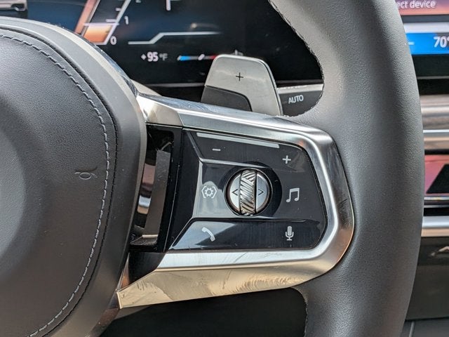 2023 BMW 7 Series 740i