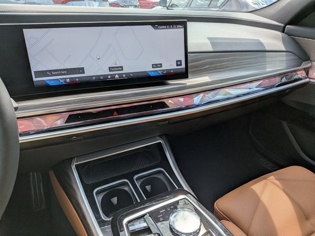 2023 BMW 7 Series 740i