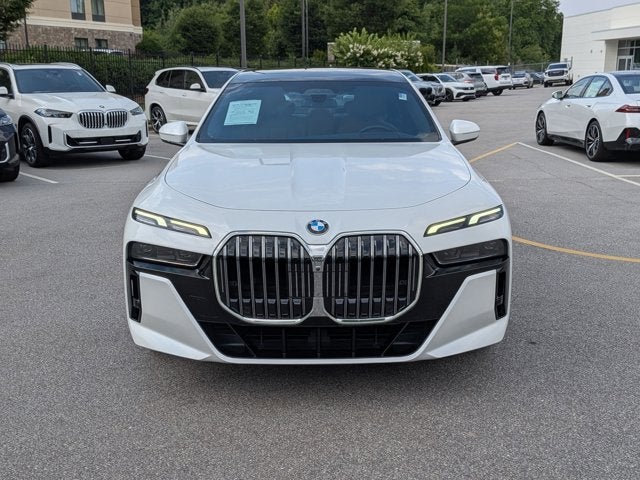 2023 BMW 7 Series 740i