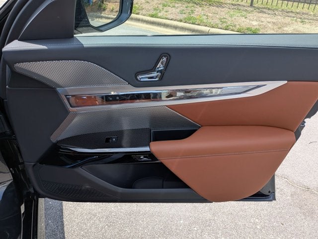 2026 BMW 7 Series 760i xDrive