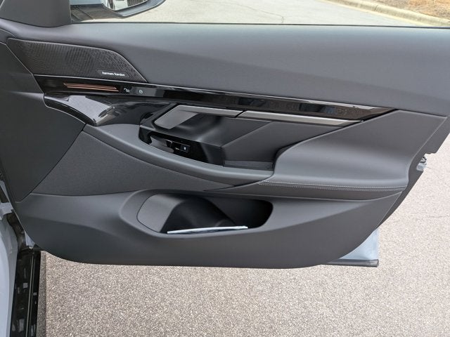 2026 BMW 5 Series 530i