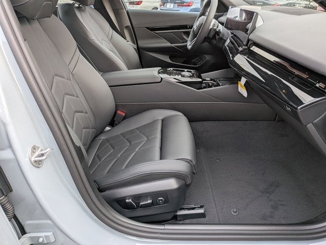 2026 BMW 5 Series 530i