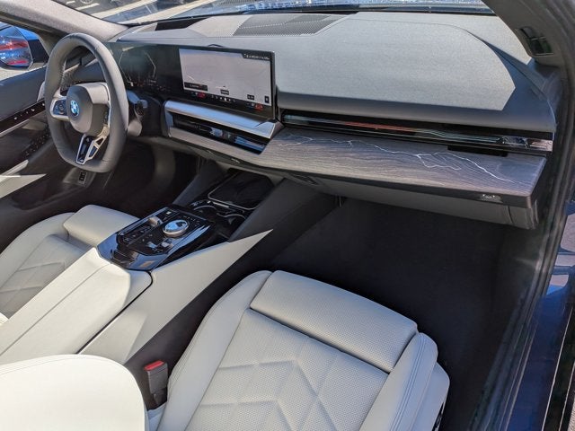 2026 BMW 5 Series 530i