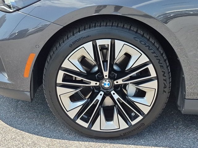 2024 BMW 5 Series 530i
