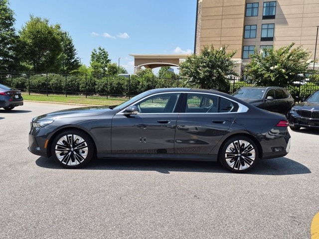 2024 BMW 5 Series 530i