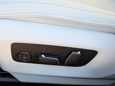 2025 BMW 5 Series 530i