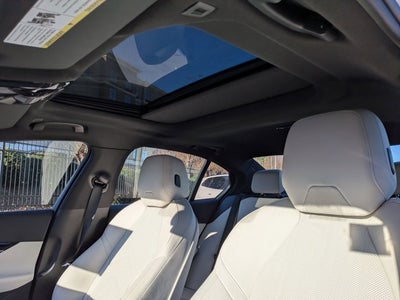 2025 BMW 5 Series 530i