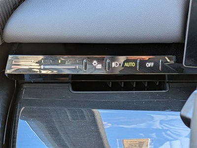 2025 BMW 5 Series 530i