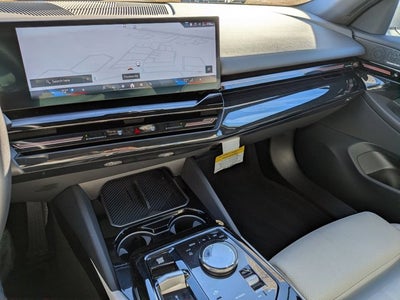 2025 BMW 5 Series 530i