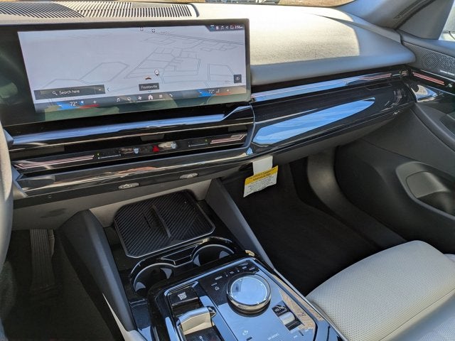 2025 BMW 5 Series 530i